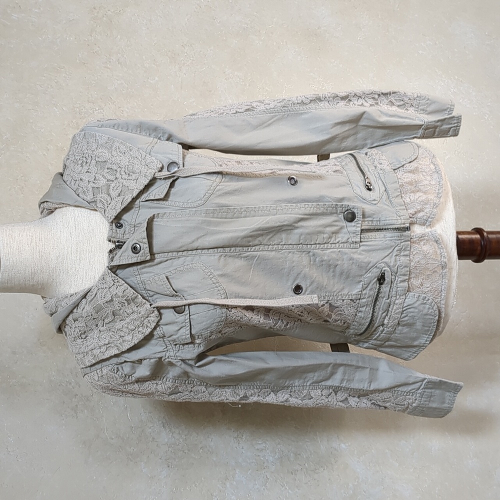 Lace Day Trip Utility Jacket